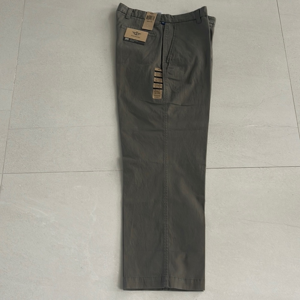 Men’s Dockers D3 khaki